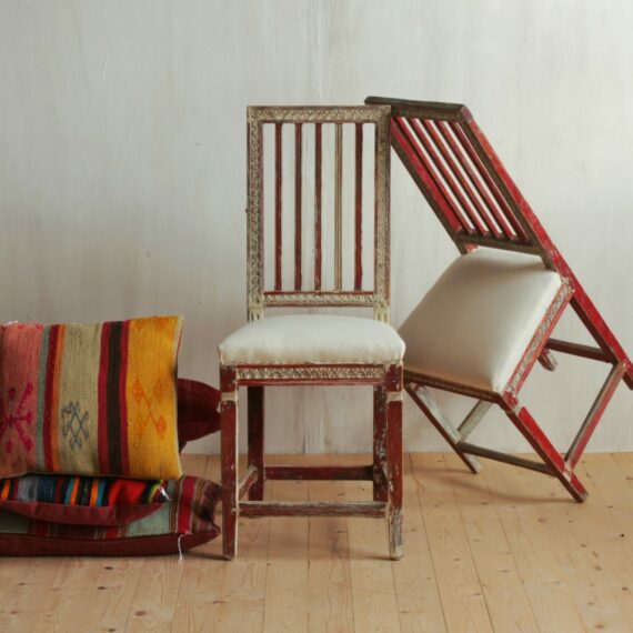 774 Pair of gustavian chairs