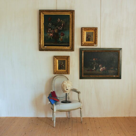 881 Romanitque still life