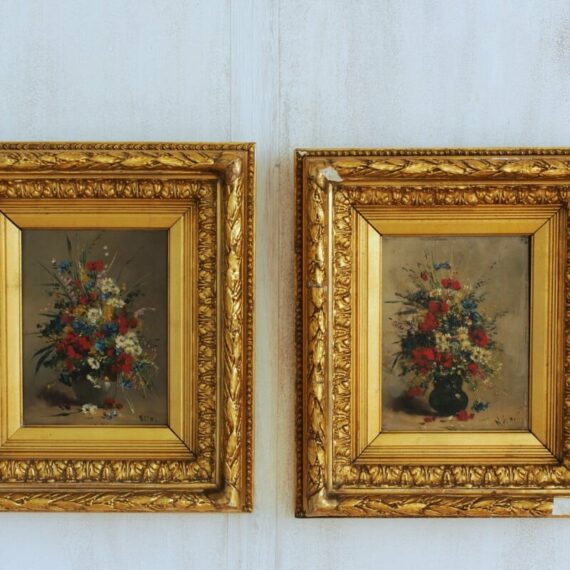 883 Pair of still life flowers